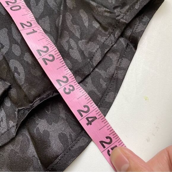 SIX FIFTY CLOTHING Black Neck Tie blousy sateen Freya Top‎ size Small New! - Picture 9 of 9